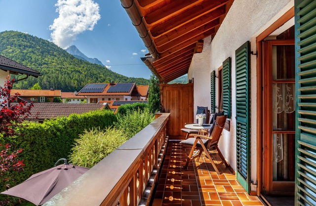 Appartement "Wohnung 2" avec vue sur les montagnes, balcon et Wi-Fi