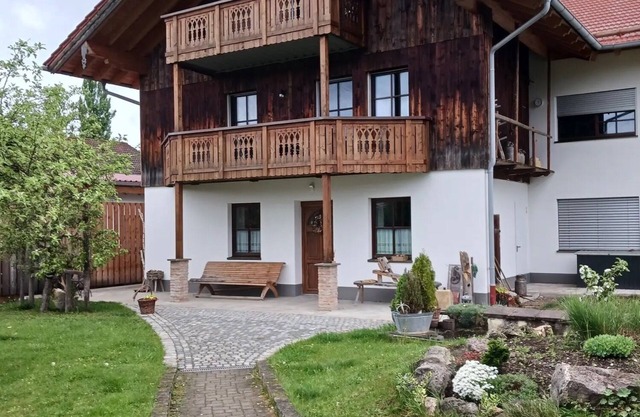Appartement "Wohnung Staufenblick" avec vue sur les montagnes, balcon et Wi-Fi