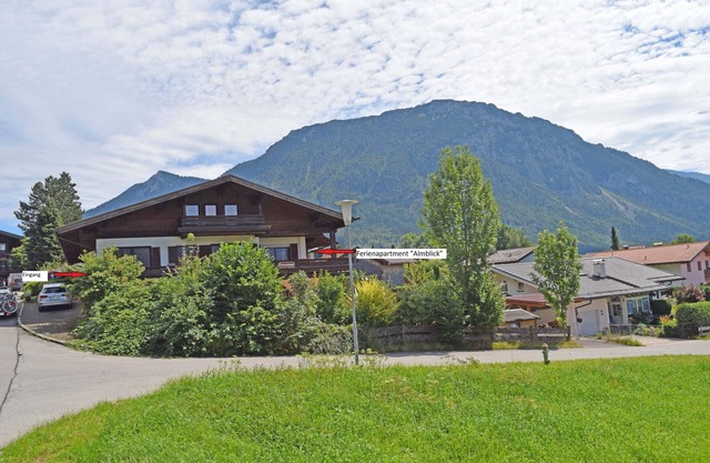 Ferienwohnung Zirbelstube (50 qm), 1 sep. Schlafzimmer, 1 Wohnschlafraum, Terrasse, WLAN, max 4 Pers.