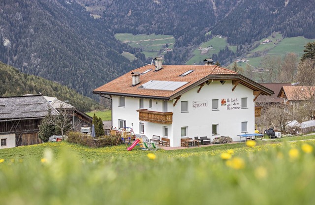 Appartement "Zirme" à proximité des stations de ski et de randonnée avec vue sur la montagne