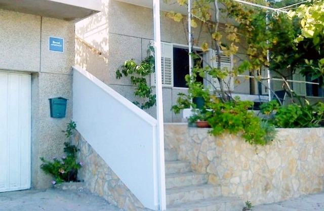 Appartements Neda, (13442), Poljica, Croatia