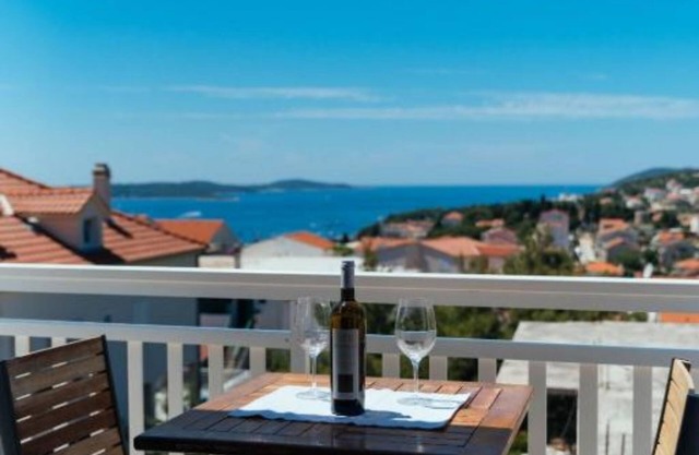 Apartments Trogrlić