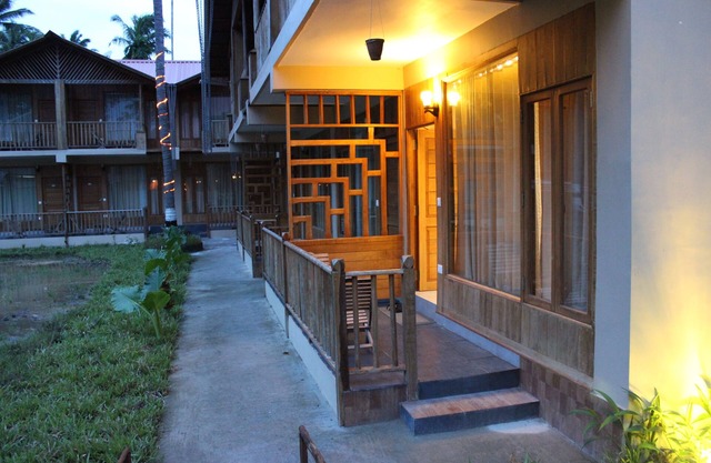 Aparupa Sands Marina Beach Resort