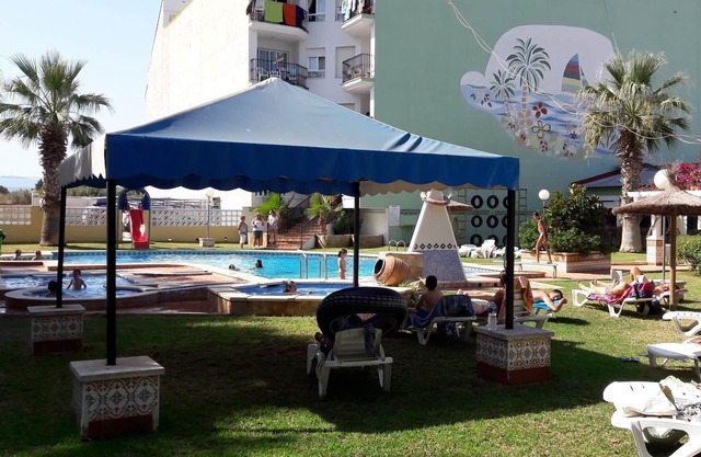 APCOSTAS San Antonio / Trois Chambres