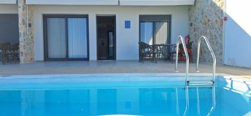 Apollonian Luxury Suites