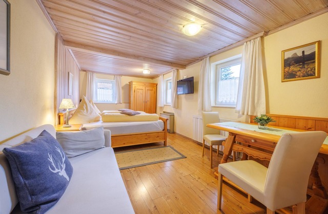 App. Reifelberg , Küche, Kachelofen, 1 Wohn-/schlafzimmer, Wlan, max 2 Personen