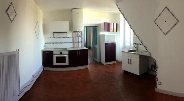 Appart 6/7 pers dans grande maison et cour privative