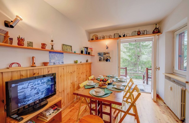 Appartamento La Marmotta Mountain Retreat, Claviere, Italy