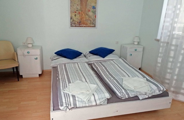 Appartement 1 für Drei Personen mit Blick auf den Garten