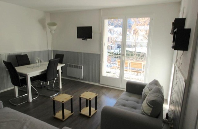 Appartement 2 Pièces avec Cabine, Parking, Internet - Bagnères-de-Luchon - FR-1-313-159