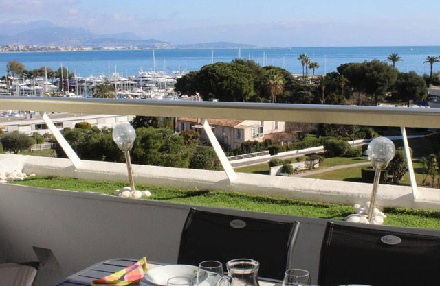 Appartement 2P, 4 couchages, climatisé avec parking à Villeneuve-Loubet Plage - FR-1-252A-30