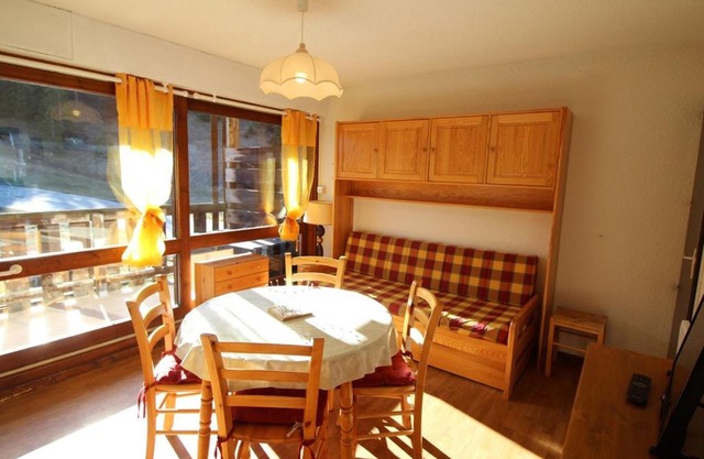 Appartement Auris, 1 pièce, 4 personnes - FR-1-297-41
