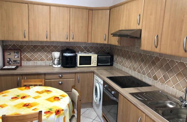 Appartement dans grande maison privé climatisé