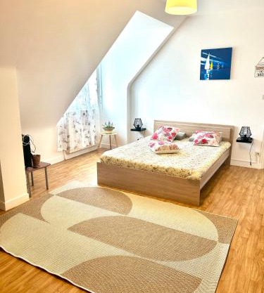 Appartement deux chambres plus une chambre bébé ou enfant maximum trois ans à la campagne au calme