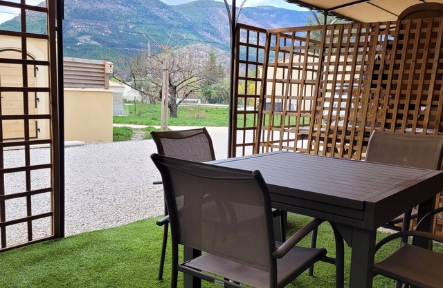 Appartement confortable , Le CAFOUTCHE / 2 personnes ou 3 personnes