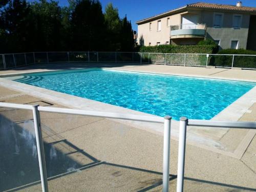 Appartement charmant Villeneuve-lès-Avignon, 55 m² + Terrasse