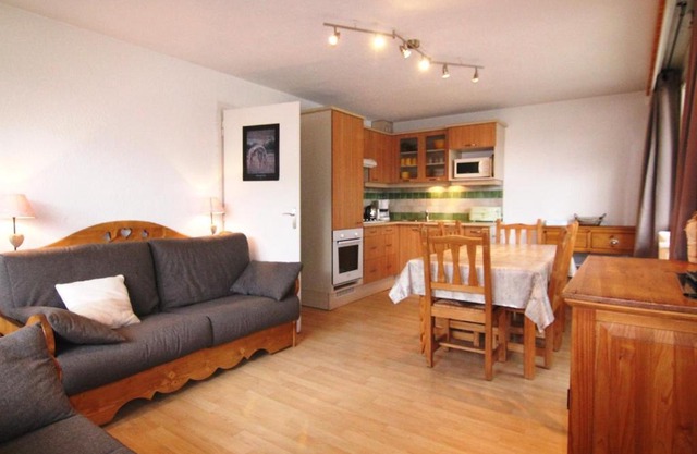 Appartement Huez, 2 pièces, 6 personnes - FR-1-405-128