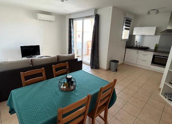 Appartement moderne en résidence avec piscine