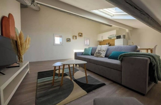 ⭐️Appartement proche gare et C.commercial Polygone⭐️