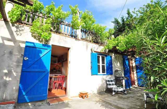 appartement T1 33m2 au calme tonnelle ombragée