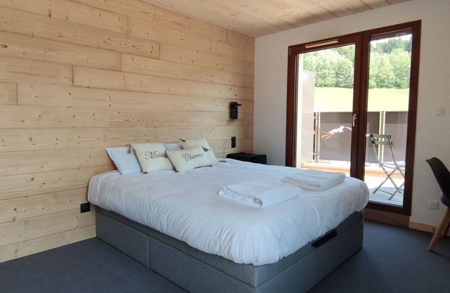 Appart-Hôtel en Montagne : Piscine, Sauna et Confort pour Toute la Famille