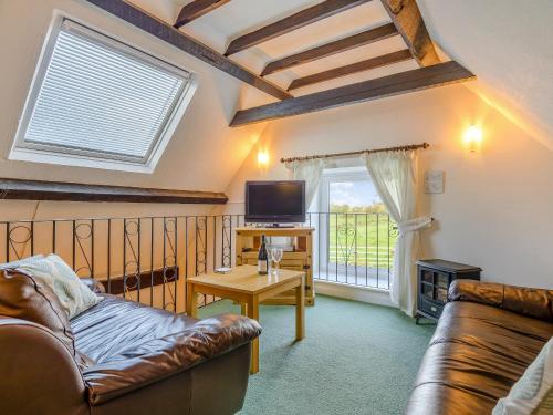 Apple Cottage-Uk37361