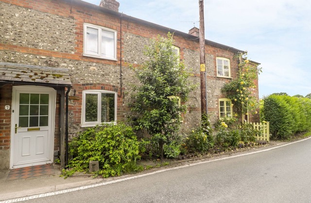 Apple Tree Cottage, SHILLINGSTONE