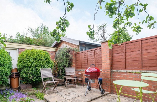 2 bedroom accommodation in Knaresborough