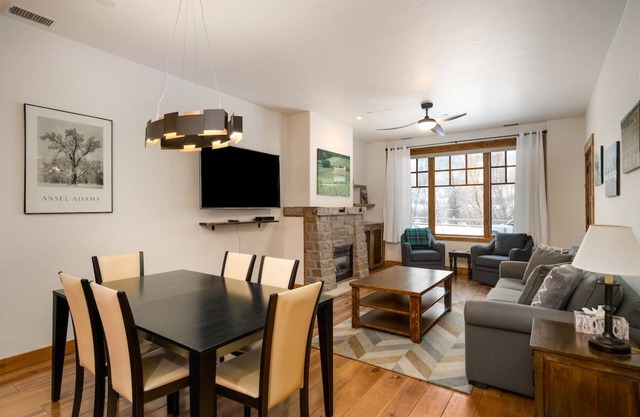 Aprés sur Yampa, ADA, Animaux accept��s, propriété du centre-ville moderne!