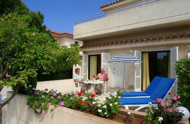 Près de la plage, 1 chambre, véranda privée, voyage facile Agia Napa, Protaras
