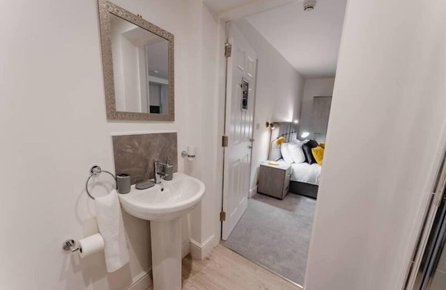 Apt 2 Prescott Court Halifax