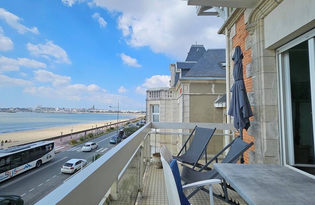 Apt 5 pers, face mer, ascenseur, parking