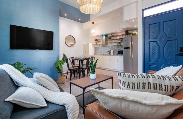 Apt C, Sunny San Juan Getaway