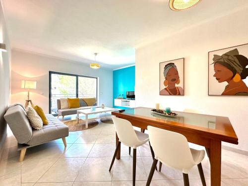 Apt JA - with pool, parking and terrace