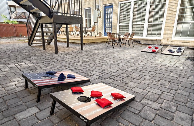 Apt Nr Med Center Zoo Museum | Games BBQ Fire Pit
