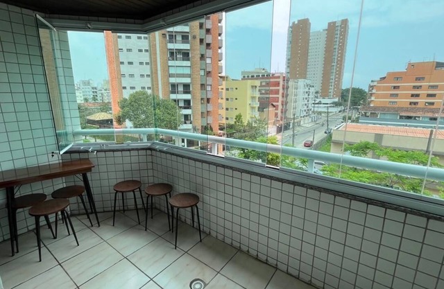 Apto Guarujá Enseada 3 Dormitórios 2 Vagas de Garagem e Piscina