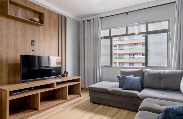 Conforto na Praia Grande com Wi-Fi e Pet Friendly