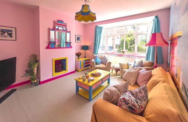 Aqua Cottage