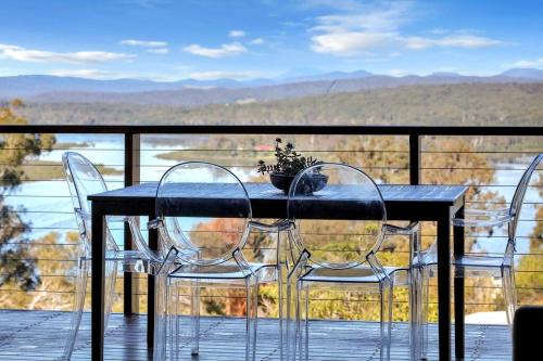 Aqua La Vista - 4 Bedroom Pet Friendly House