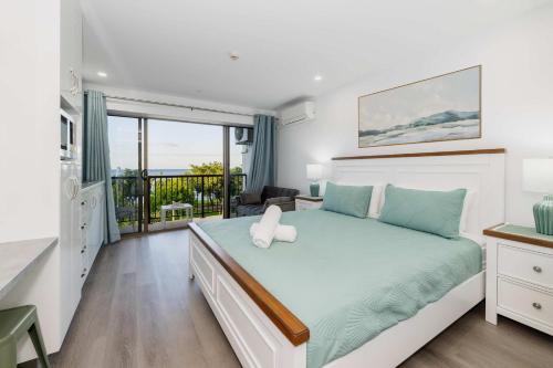 Aquarius Escape - Managed by Home to Holiday