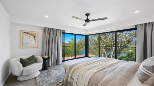 Aquilae-Waterfront Property Horsfield Bay -firepit,late check out