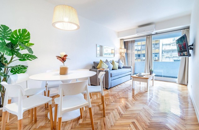 Comfortable and cozy apartment on Avenida Callao