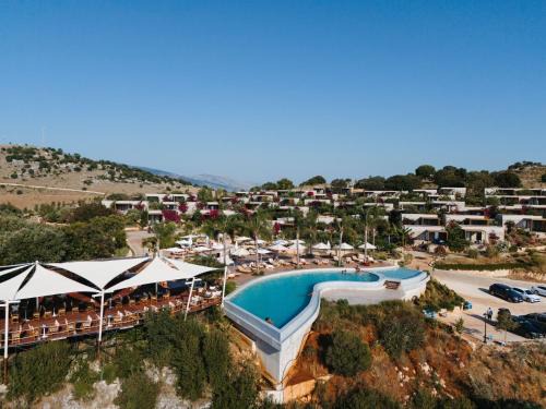 ARAMERAS Resort