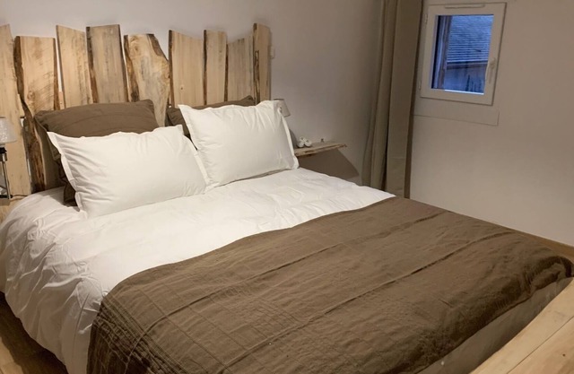 Arbane Apt pour 4 à 6 personnes - 1er étage - vue jardin