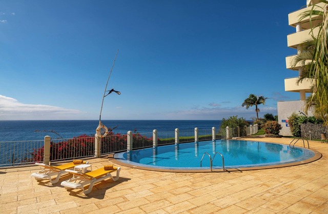 Arcadas III – Comfort and Sea View in Funchal