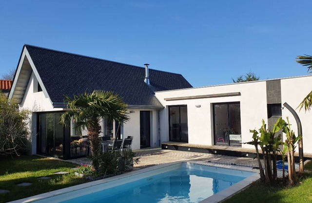 Villa d'architecte - Plage - 5mn centre de Pornic - Piscine chauffée