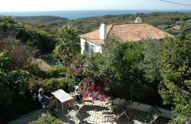 maison d´architect avec une vue fantastique sur la mer à Almocageme/Colares