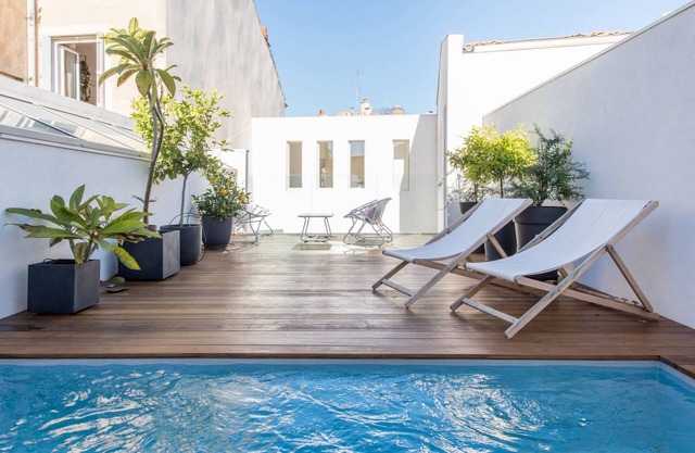 Maison d'ARCHITECTE, Nîmes CENTRE avec TERRASSE et PISCINE