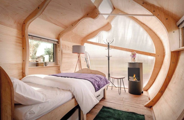 Unique Monocoque Cabin | Stunning Woods + Canal Views Pet Friendly