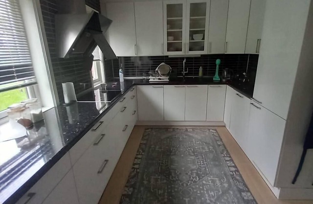 Arctic Paradise - 4 Bedroom Apartment in Tromso